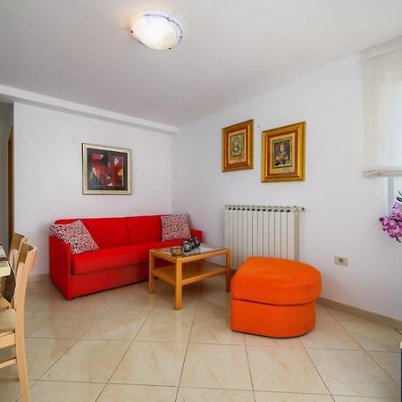 House With Apartments Dragica อูมัค ภายนอก รูปภาพ